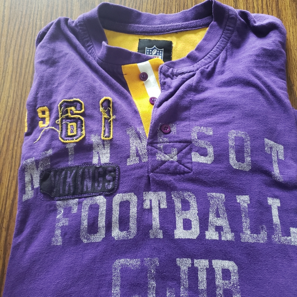 VINTAGE NFL LONG SLEEVE T SHIRT